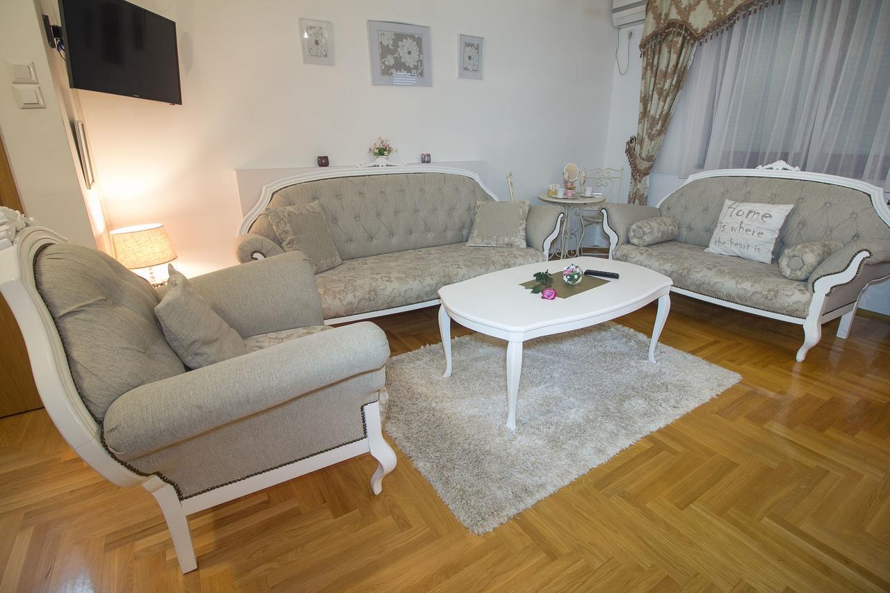 Apartment Barby Banja Luka Bagian luar foto