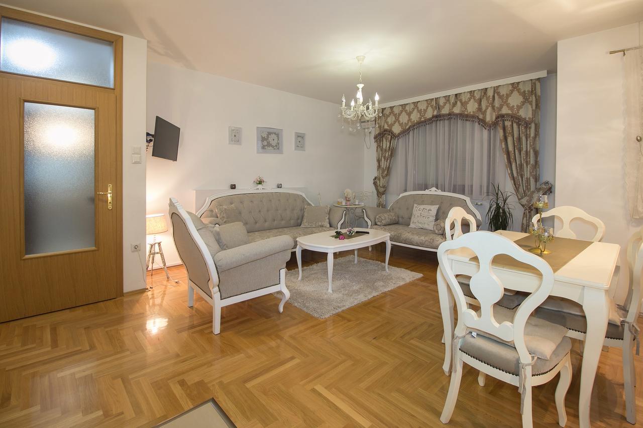 Apartment Barby Banja Luka Bagian luar foto